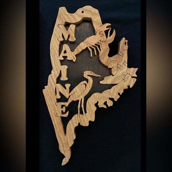 Handcrafted Wooden MAINE State
Plaque - Custom State Wall Art - Great Gift! - Picture 1 of 3
